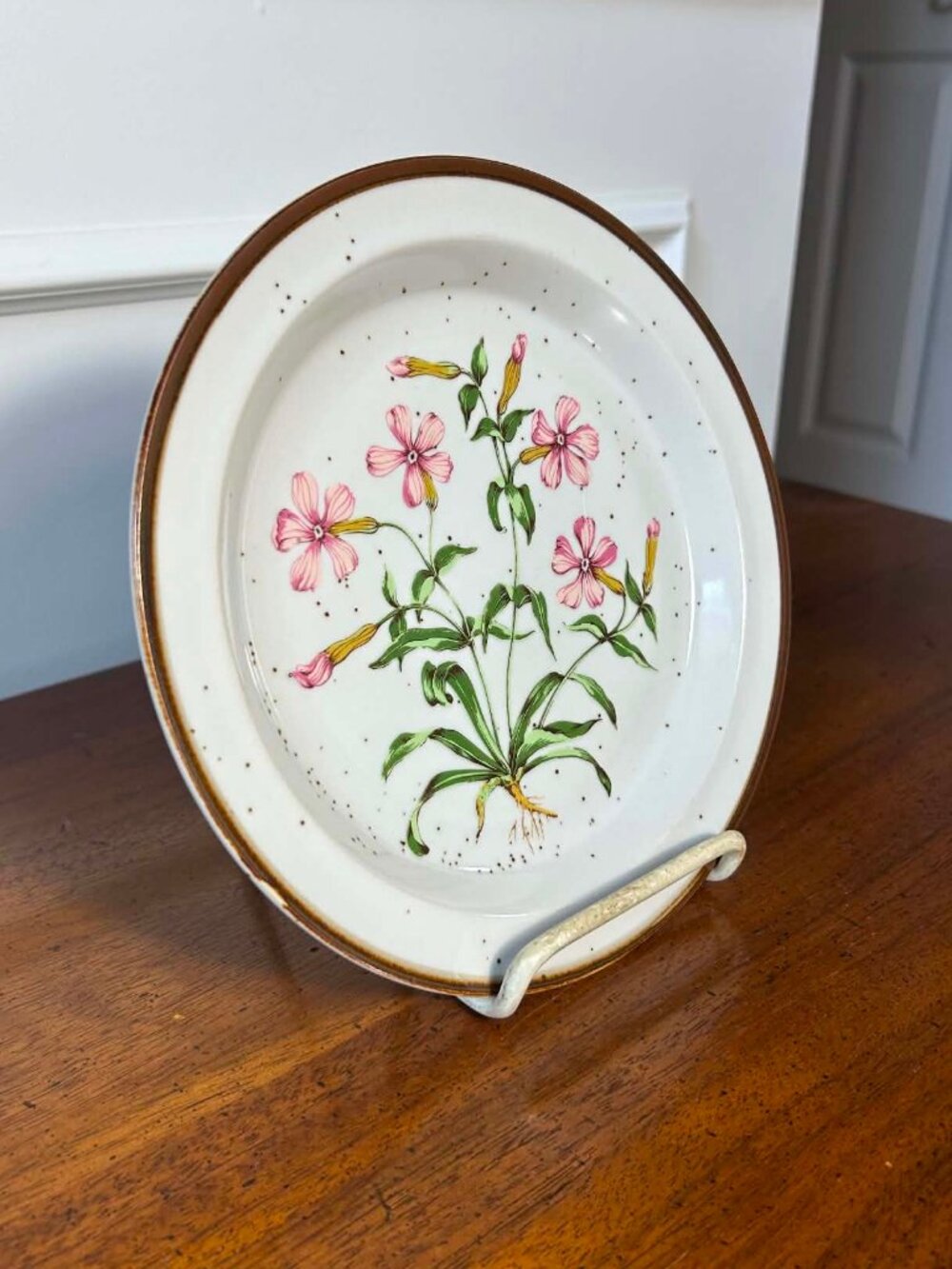 Japanese speckled stoneware wild pink salad plate - Picture 3 of 9